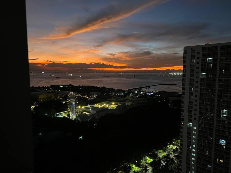 Beautiful 1bed condo Nr Airport, MOA, Makati, Bay Manila Exterior foto