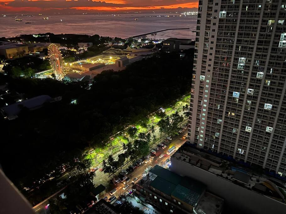 Beautiful 1bed condo Nr Airport, MOA, Makati, Bay Manila Exterior foto