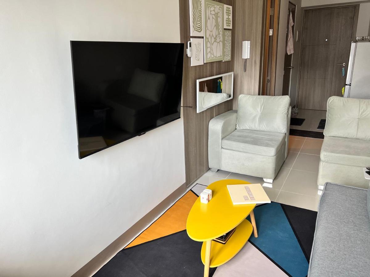 Beautiful 1bed condo Nr Airport, MOA, Makati, Bay Manila Exterior foto