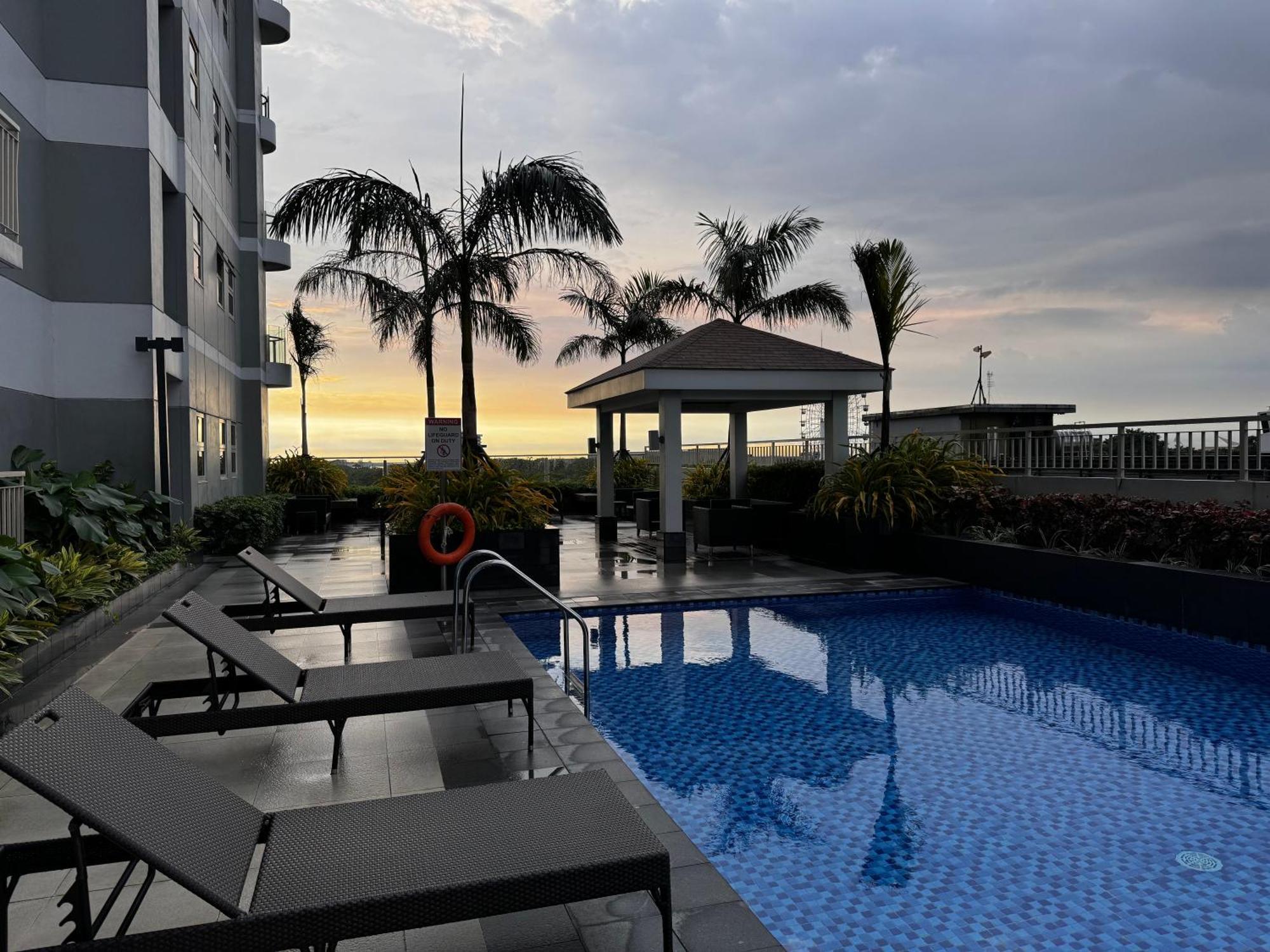 Beautiful 1bed condo Nr Airport, MOA, Makati, Bay Manila Exterior foto